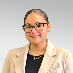 Arianna Arias (LCSW at Episcopal Health Services)